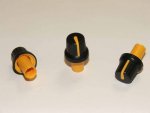 Gałka potencj. przedłuż. śred. 15,3mm oś 6mm czarno-żółta